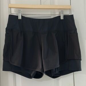 Oiselle 2-in-1 roga shorts